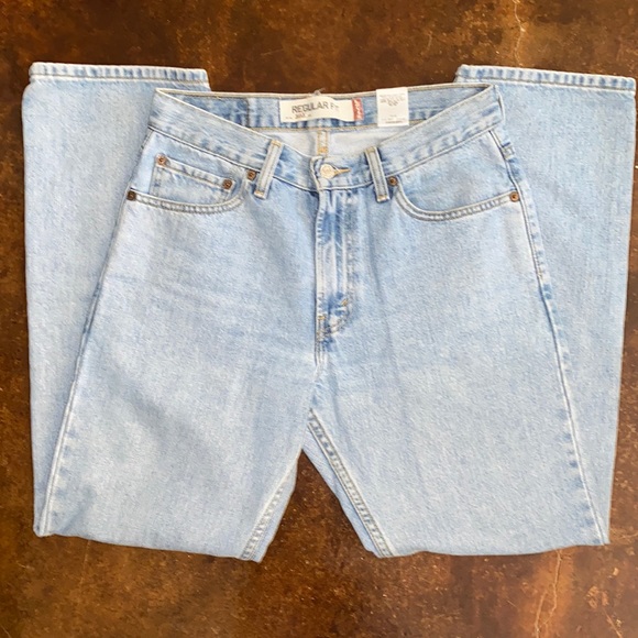 Levi's Denim - High waisted women’s Levi’s jeans